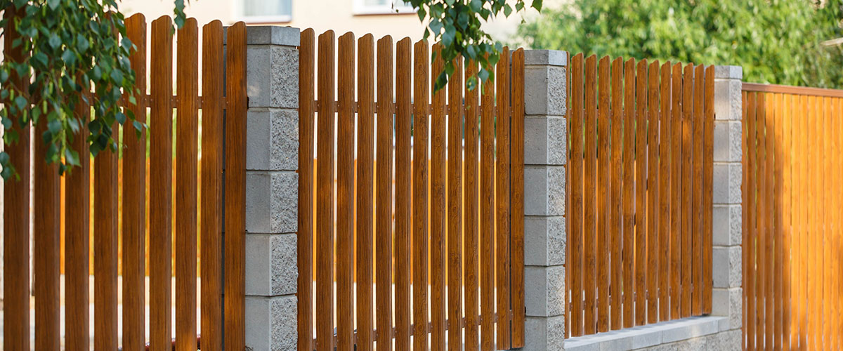 zabor-iz-derevyannogo-shtaketnika3.jpg zabor-iz-derevyannogo-shtaketnika3.jpg