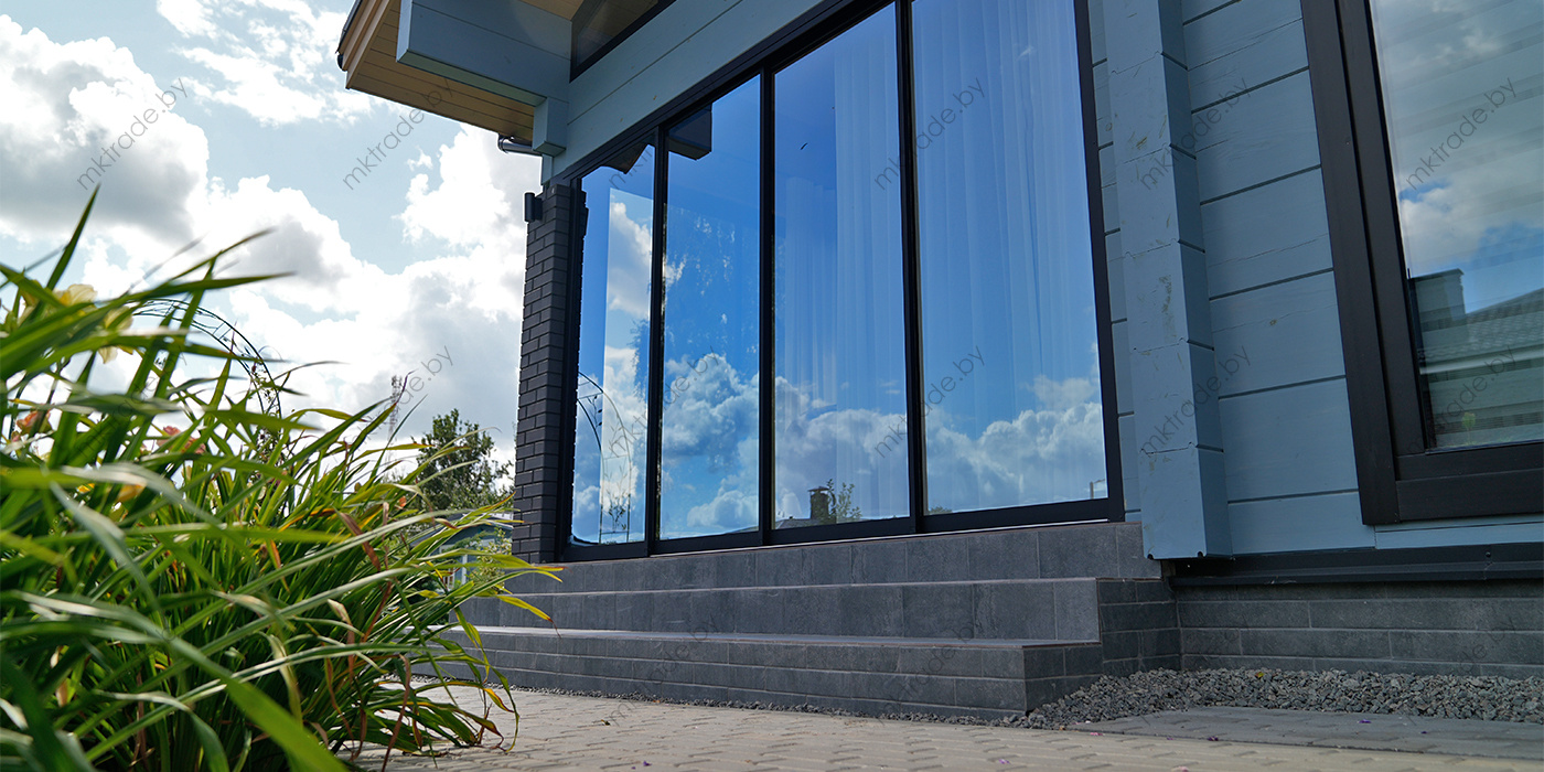 Панорамная система остекления LARGO Slide Primium для загородного дома
