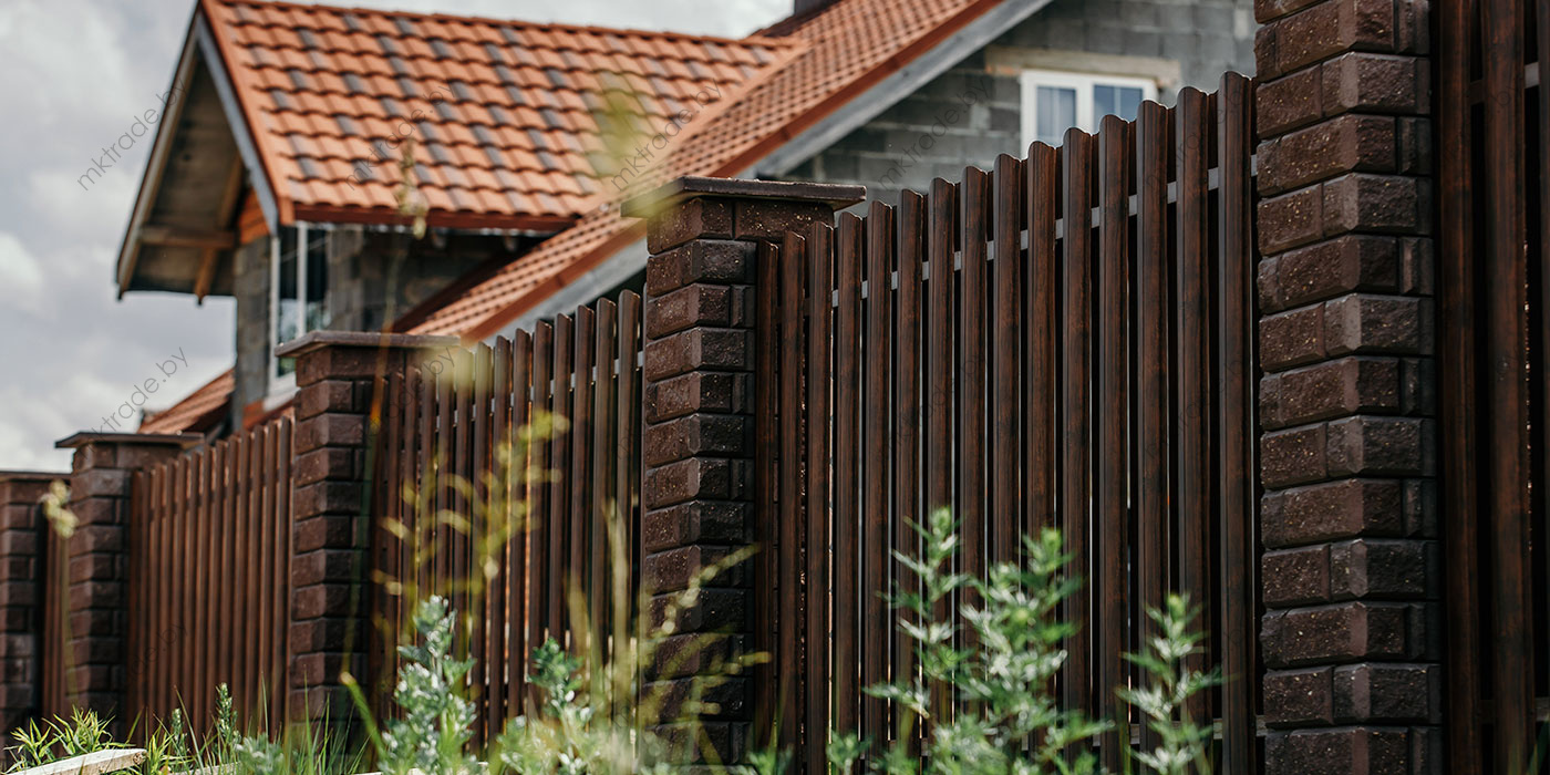 Штакетник металлический Европланка, Тёмное дерево (шахматка)