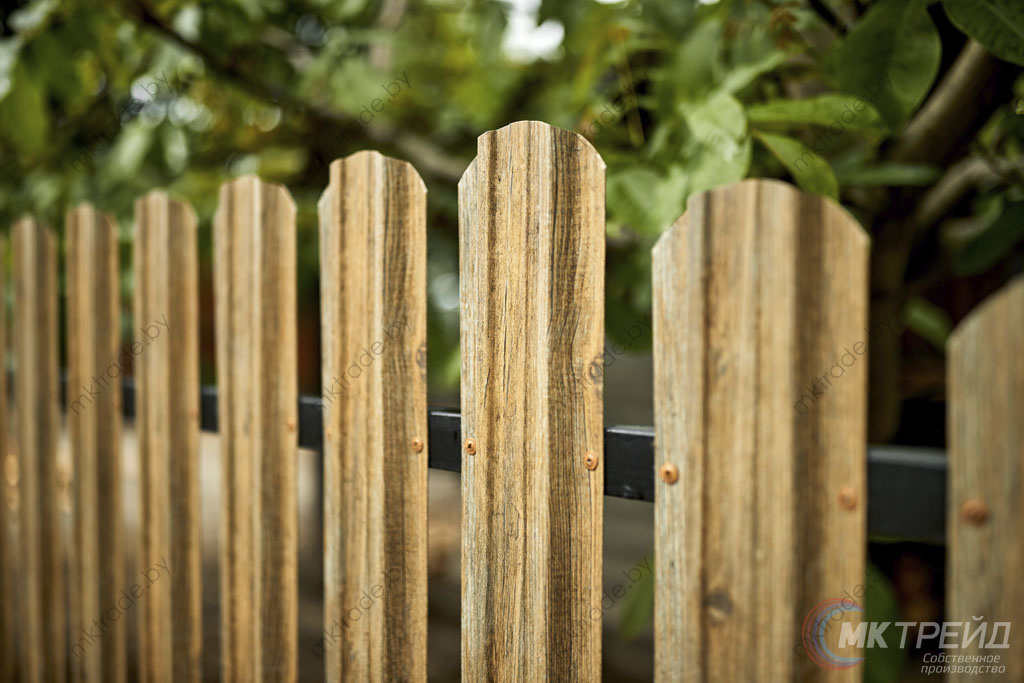 Штакетник металлический Трапеция-усиленный «под дерево» Античный Дуб золотой