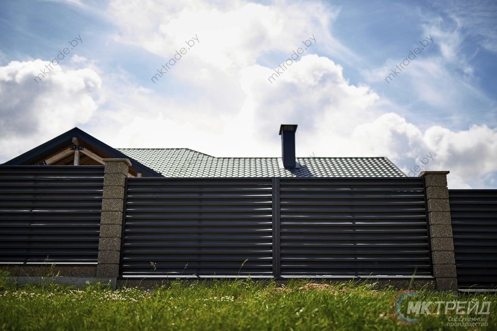 Забор-жалюзи, цвет RAL 8019 (серо-коричневый) МАТ