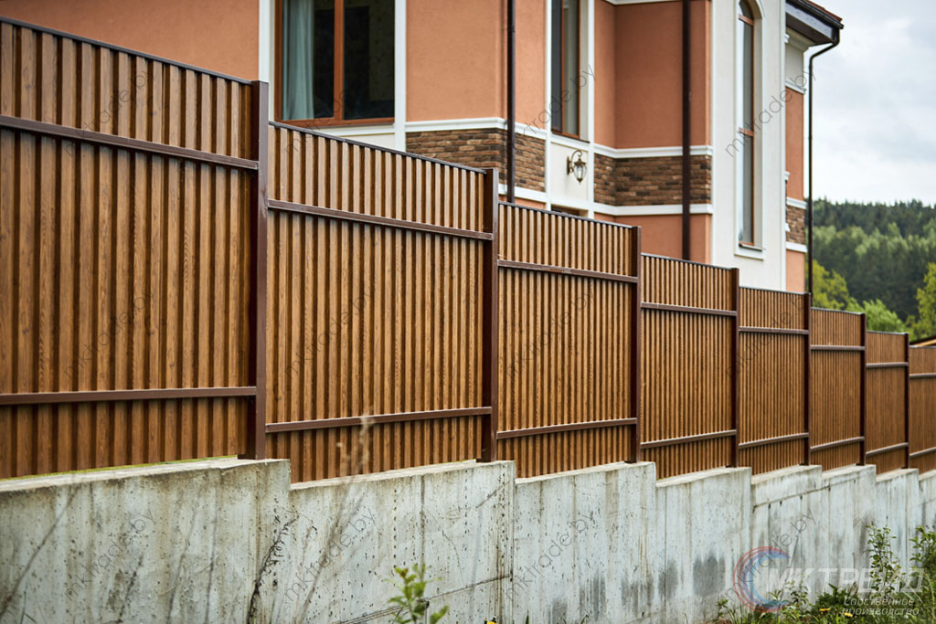 Профнастил МП20 «под дерево» Золотой Дуб двухсторонний