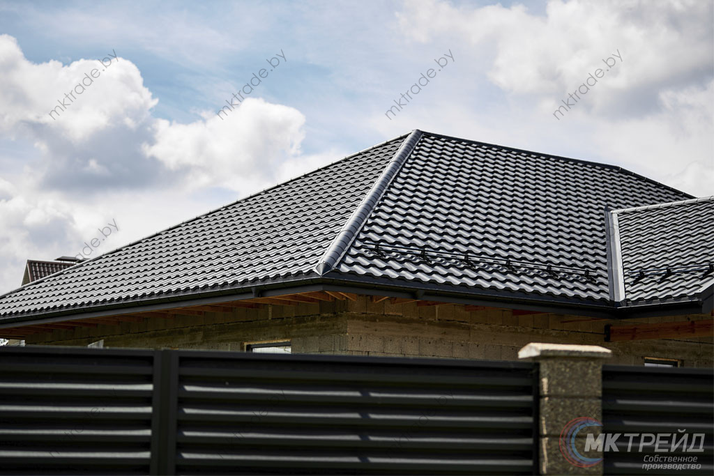 Металлочерепица НОРДО  ®, цвет RAL 9005 (чёрный) МАТ