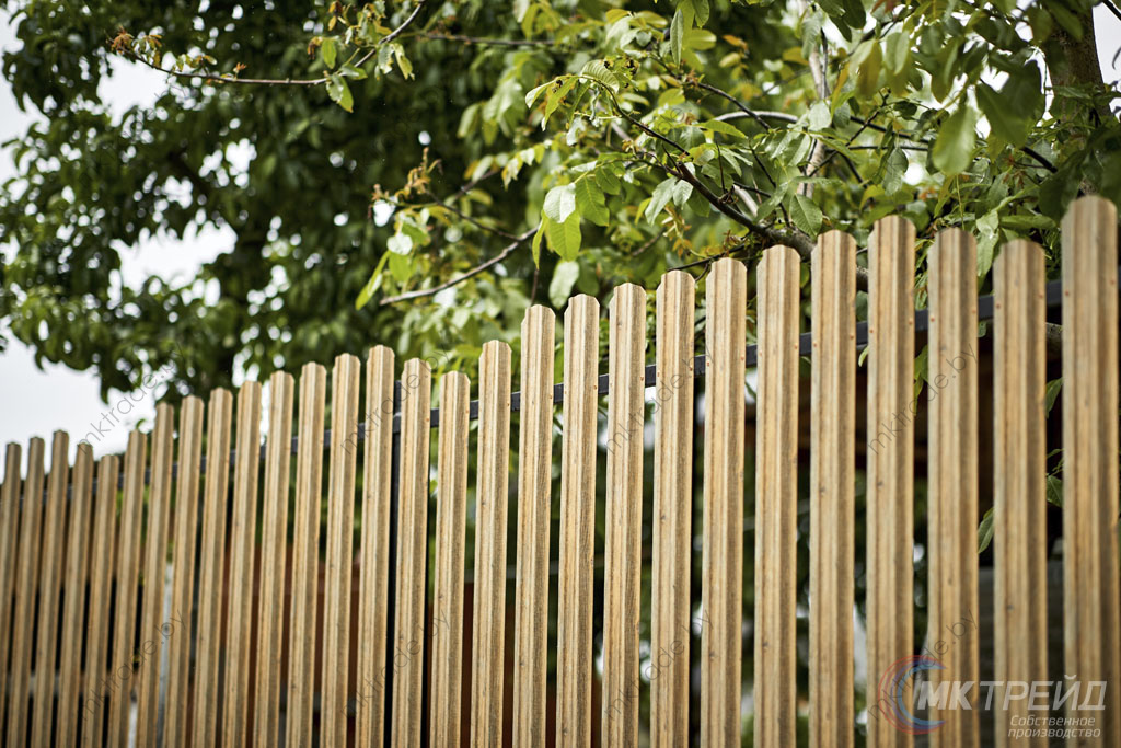 Штакетник металлический Трапеция-усиленный «под дерево» Античный Дуб золотой