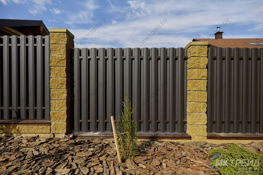 Штакетник металлический РУБИН, 8019 МАТ