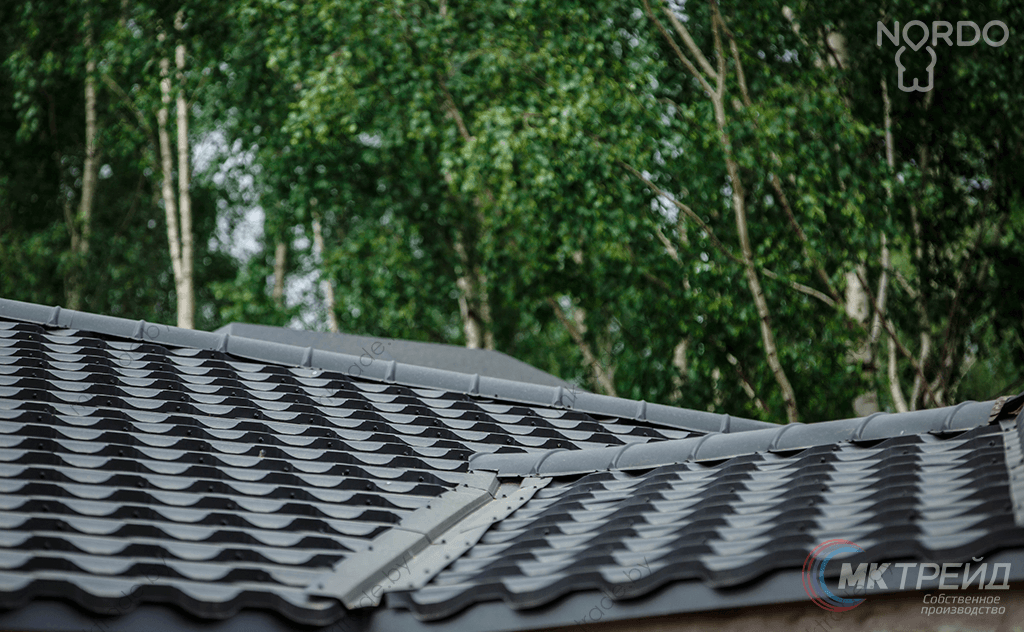 Металлочерепица НОРДО  ®, цвет 9005 (чёрный) МАТ