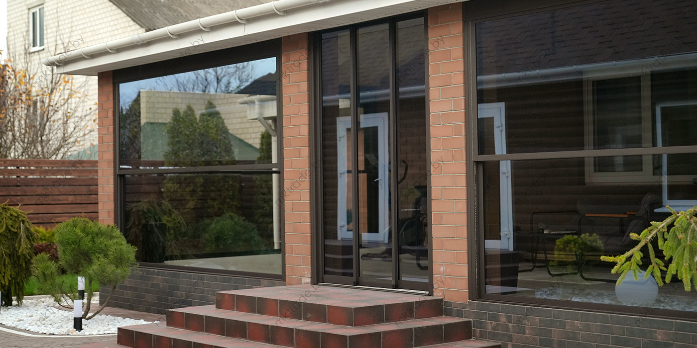 Гильотинная система остекления LARGO Lift