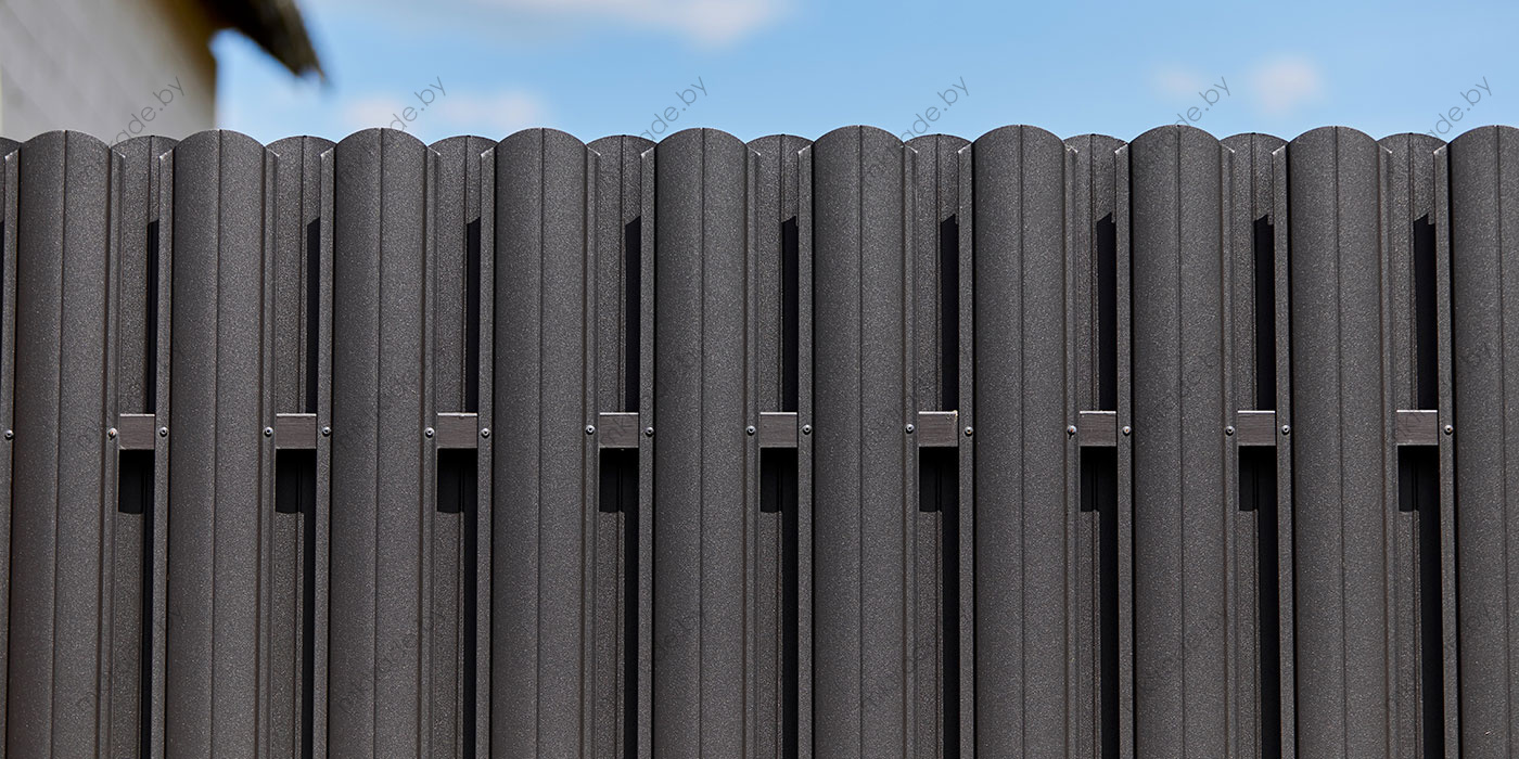 Штакетник металлический Европланка, 8019 МАТ